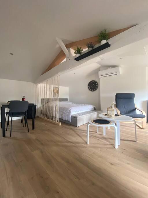 Studio Neuf Lumineux Climatise بلايي المظهر الخارجي الصورة